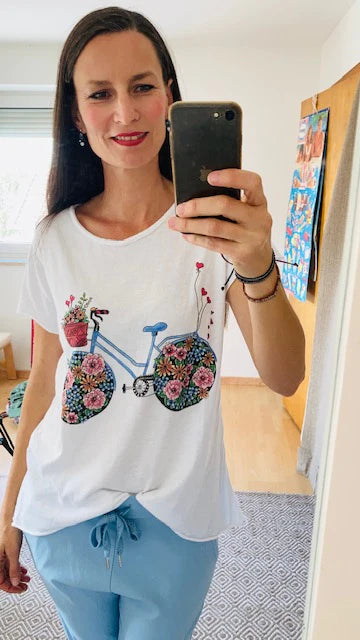 lässiges Outfit Fahrrad hellblau niederbayern herzblut Shop
