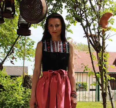 Dirndl without blouse stylish tips 