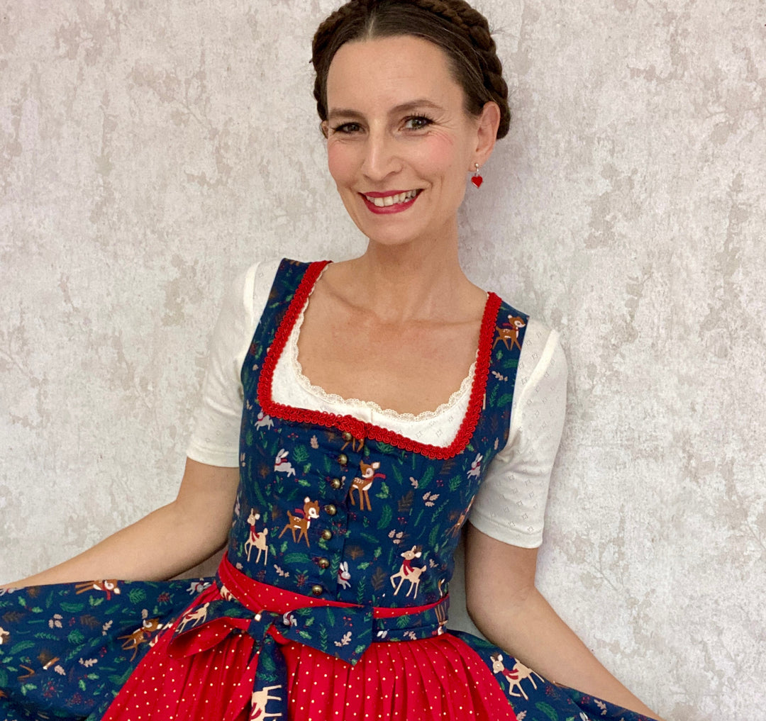 Dirndl Maßgefertigt geschneidert in Niederbayern günstig