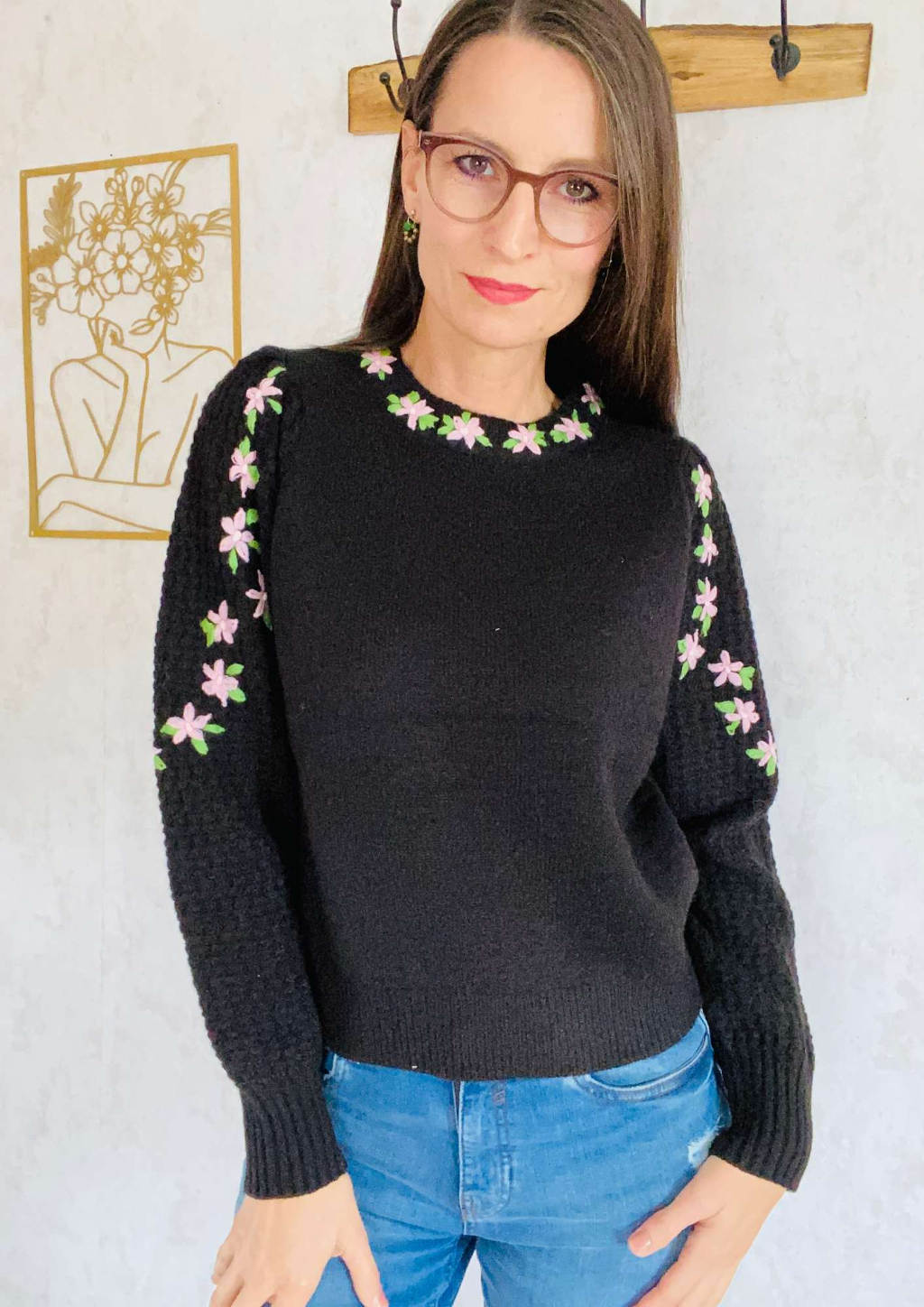 Strickpulli Damen Trachten bestickt mit Blumen