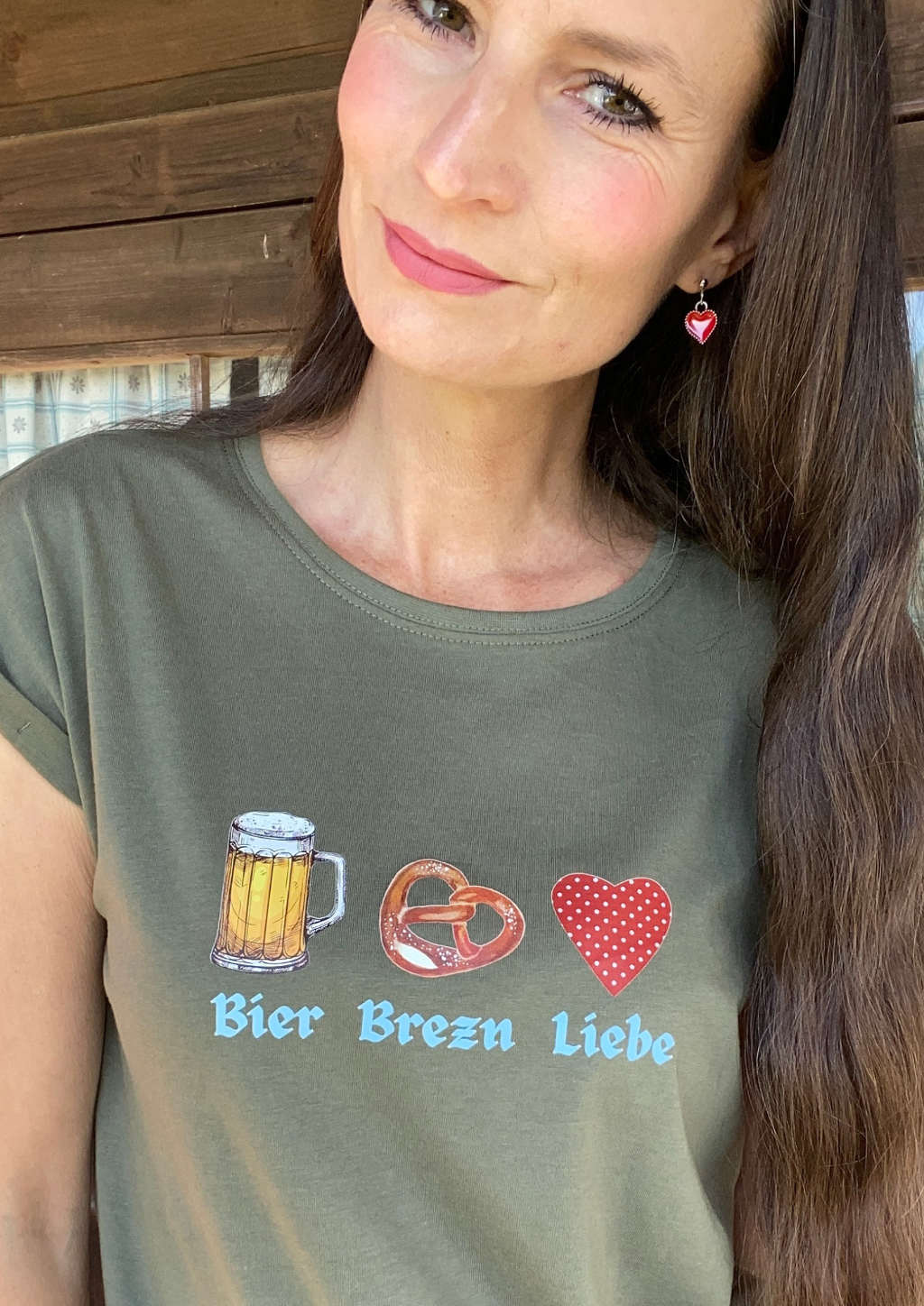 Damenshirt für das Oktoberfest Breze und Liebe mit Maßkrug