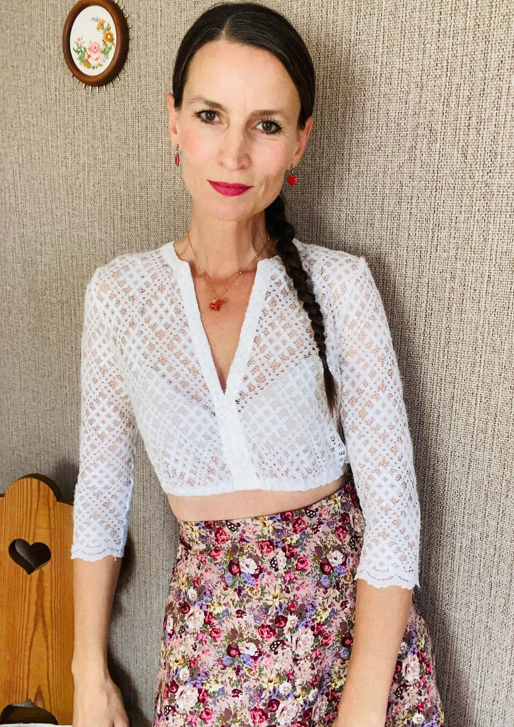 Dirndlbluse Gitte in weiß.
