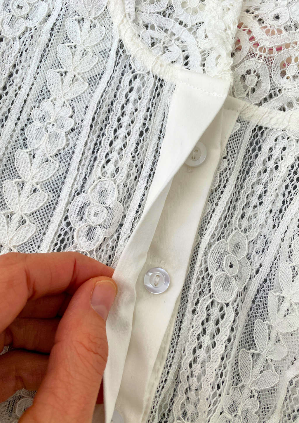 Dirndlbluse Knopfleiste