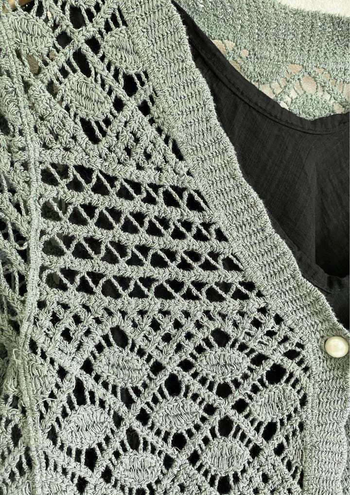 ausgefallene Häkeljacke in oliv herzblut Shop