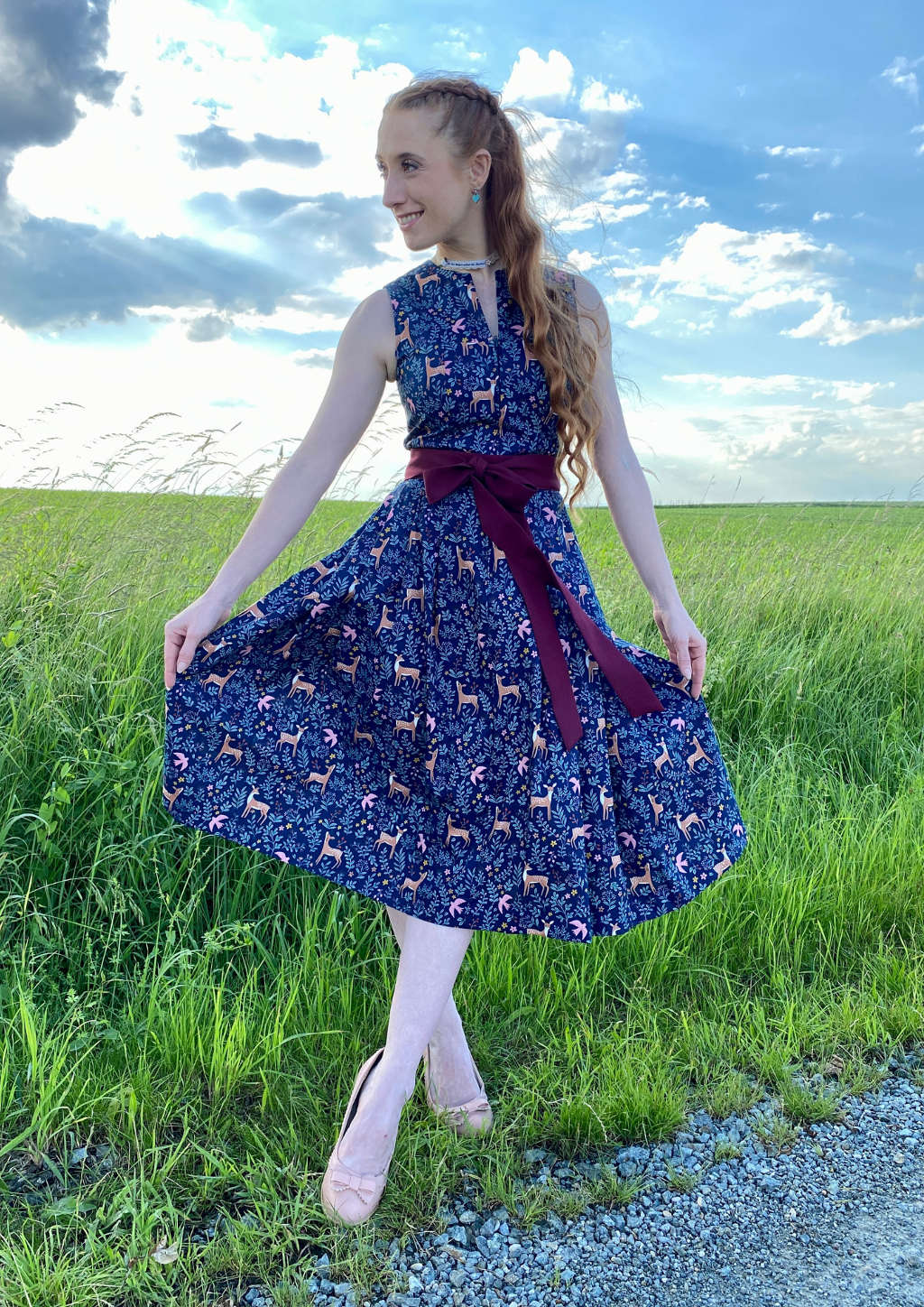 Motivdirndl Kleid hochgeschlossen herzblut Shop