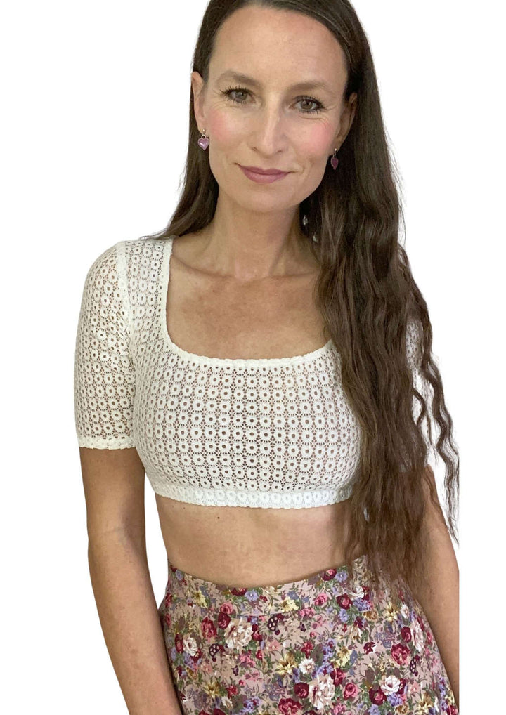 Dirndlbluse beige Lochmuster Spitze mein herzblut shop