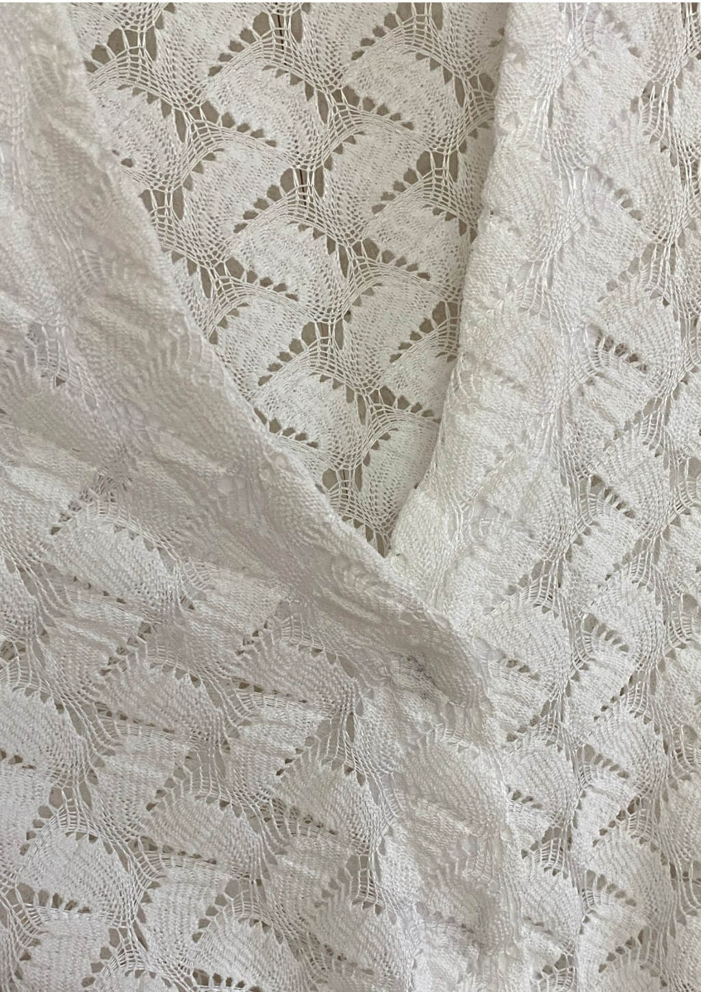 Dirndlbluse Detail mit Druckknöpfen herzblut shop