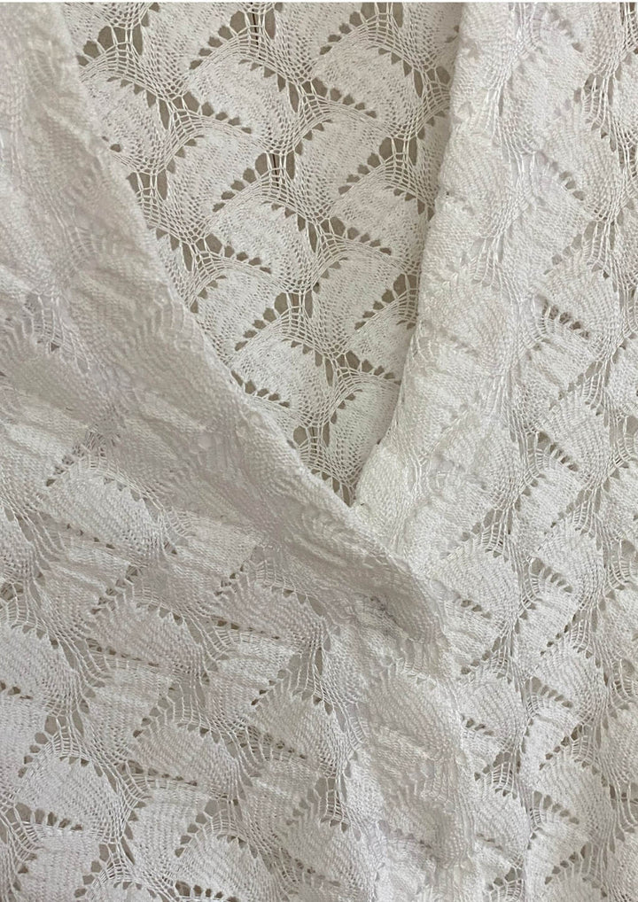Dirndlbluse Detail mit Druckknöpfen herzblut shop
