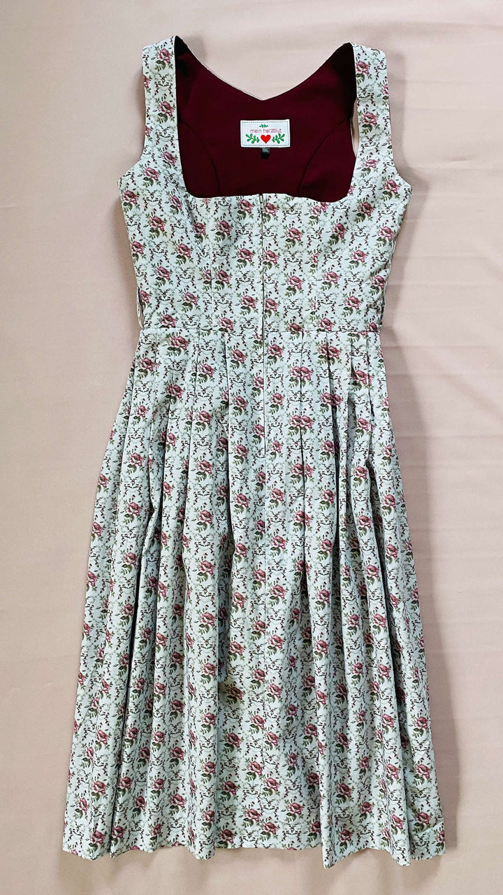 graues Dirndl mit lila Rosen 
