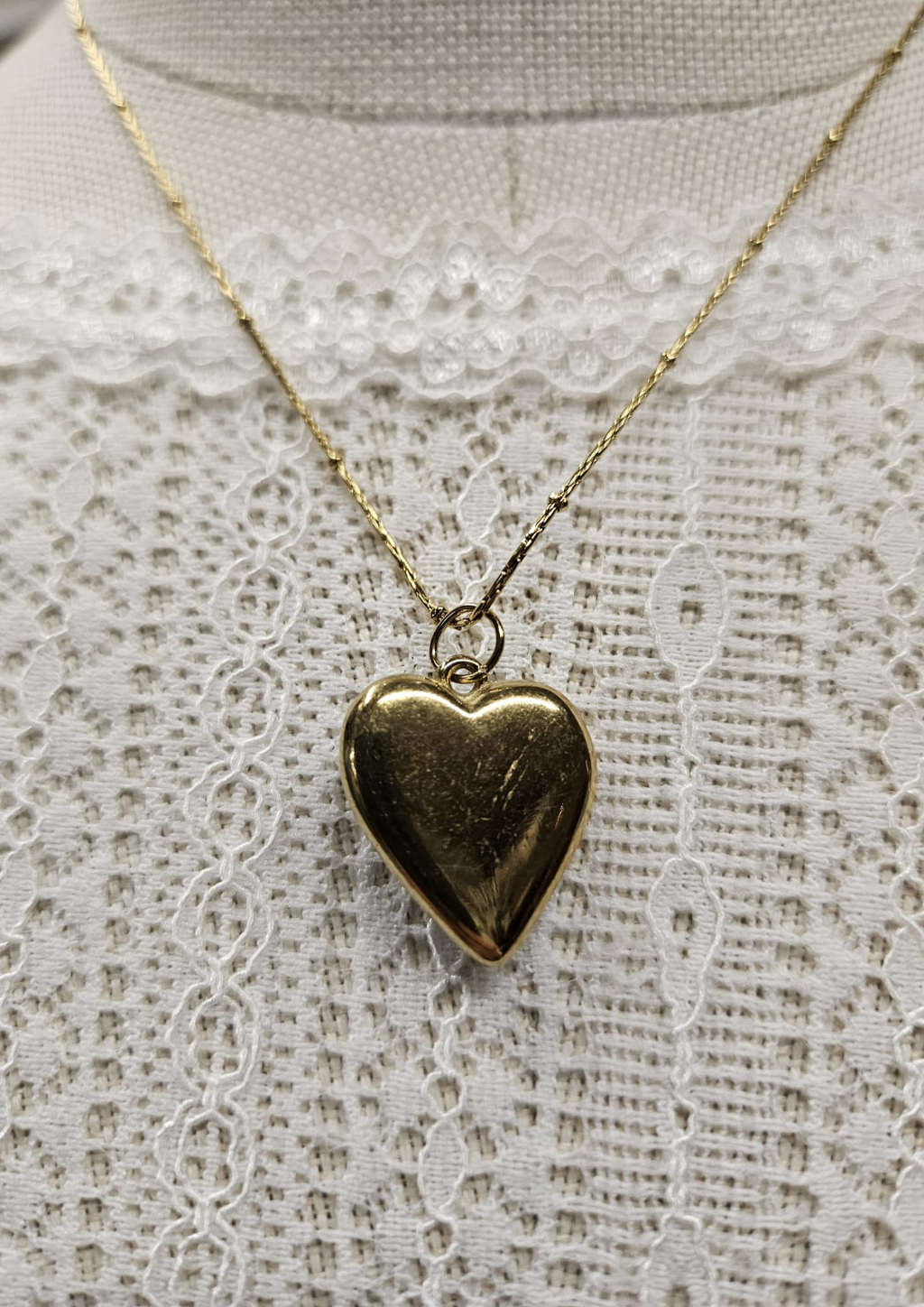 Dirndlschmuck