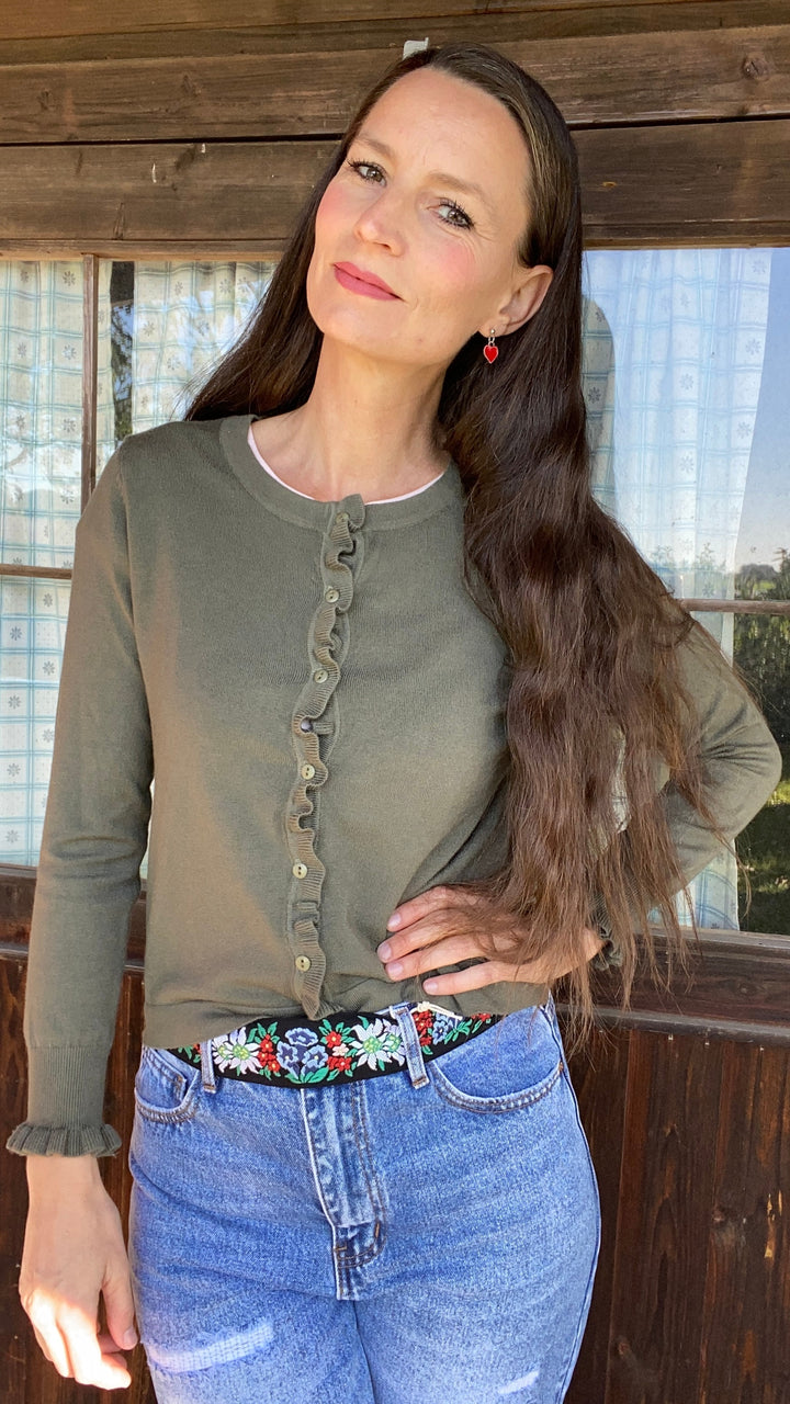 Strickjacke zum Dirndl lang geschnitten 