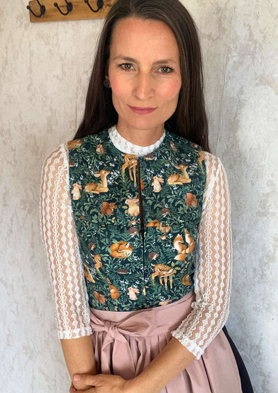 Dirndlbluse transparent und stylisch