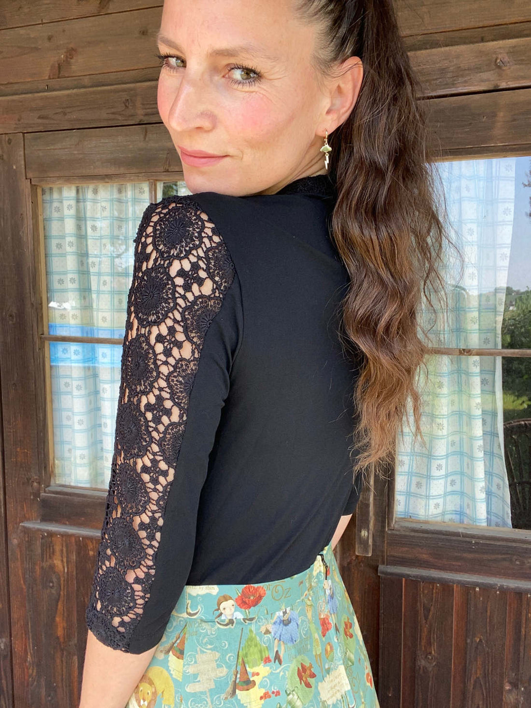 Jersey Dirndl-Body in schwarz aussergewöhnliche Eleganz