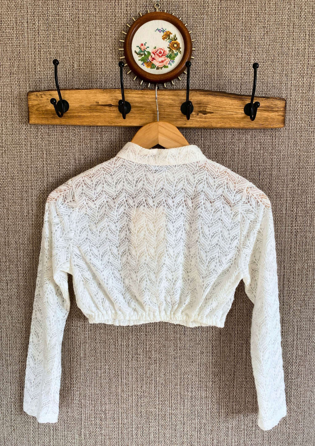 Rückseite Dirndlbluse Jasmin