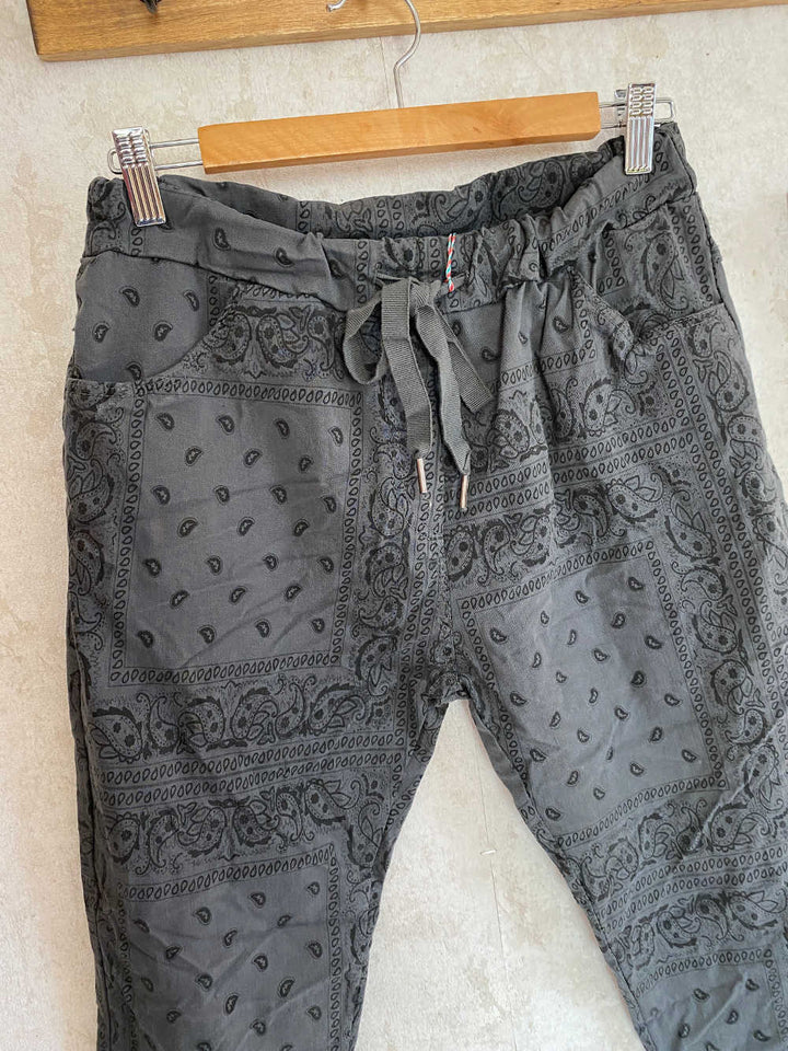 Herzblut-Hosen, Niederbayern, individueller Charme