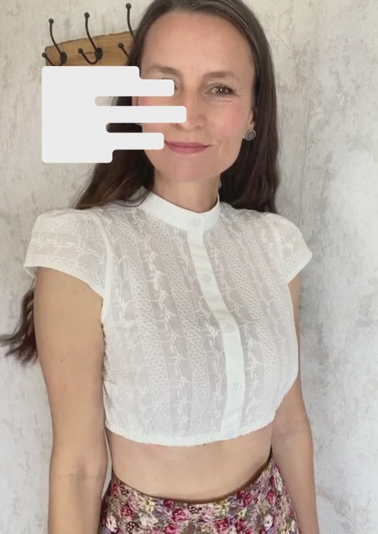 Dirndlbluse kurzarm mit Flügelärmel