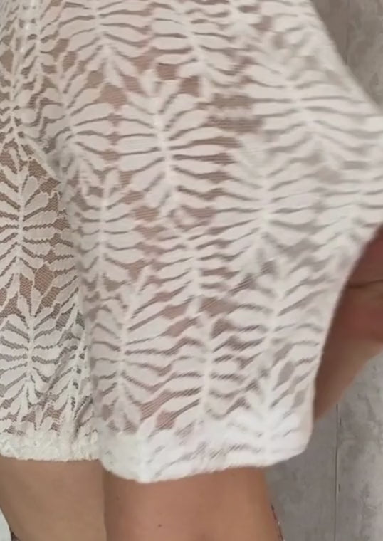 Dirndlbluse aus Spitze Produktvideo