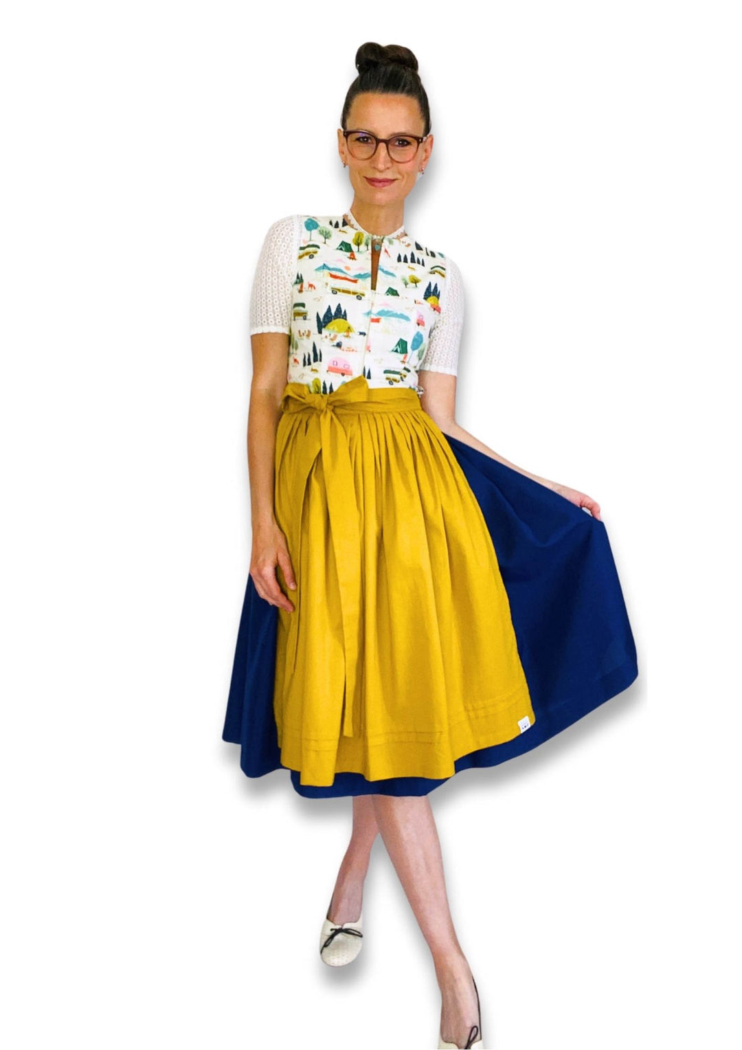 Retro Dirndl gelbe Schürze Wohnwagen Zelt Lagerfeuer