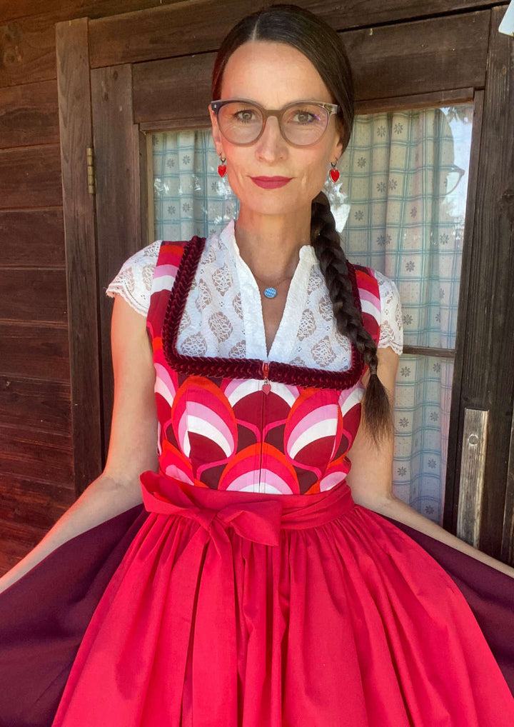 Dirndl "rote Liebe"