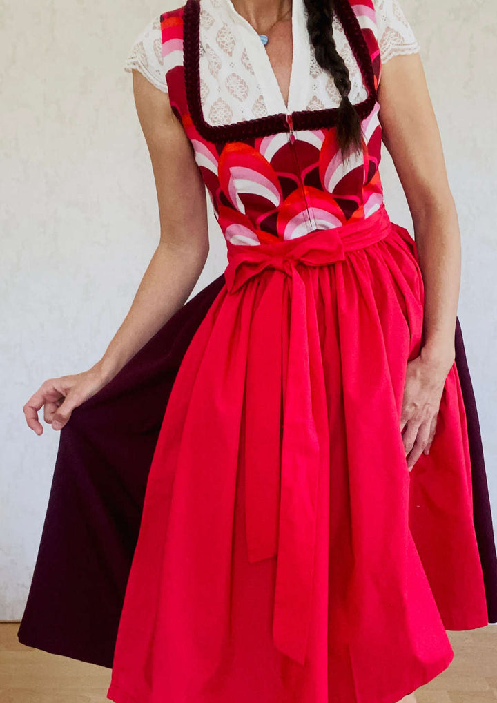 Dirndl "rote Liebe"