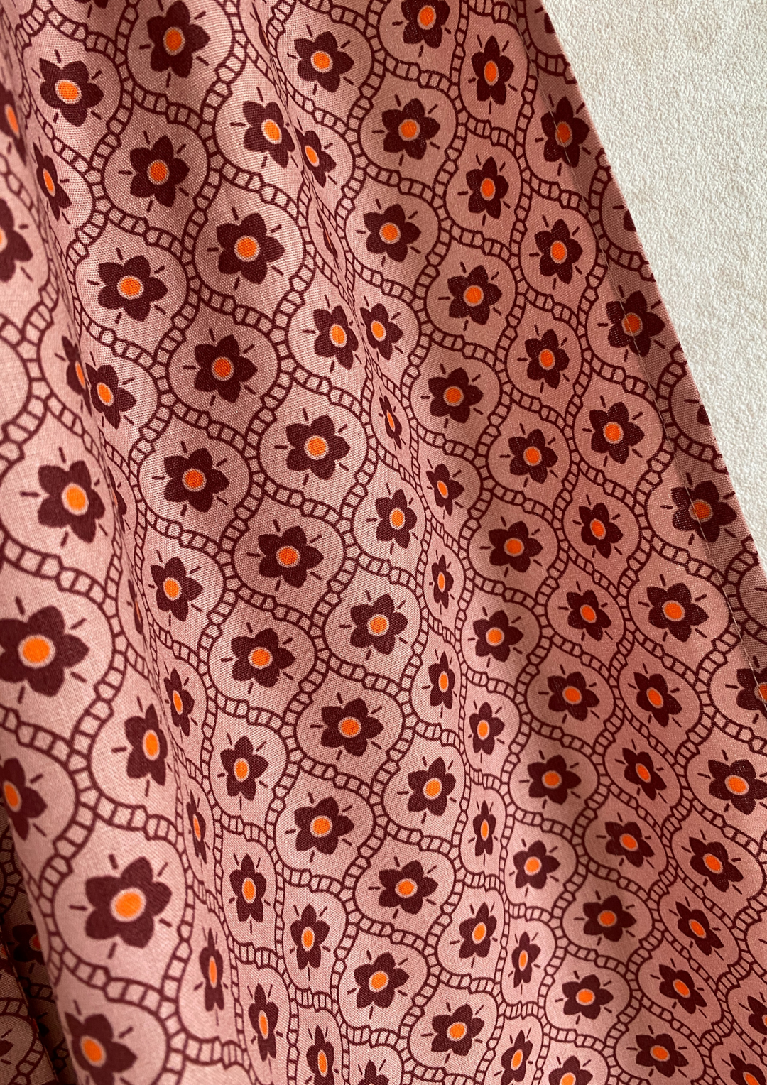 Gemusterterte Schürze fürs Dirndl