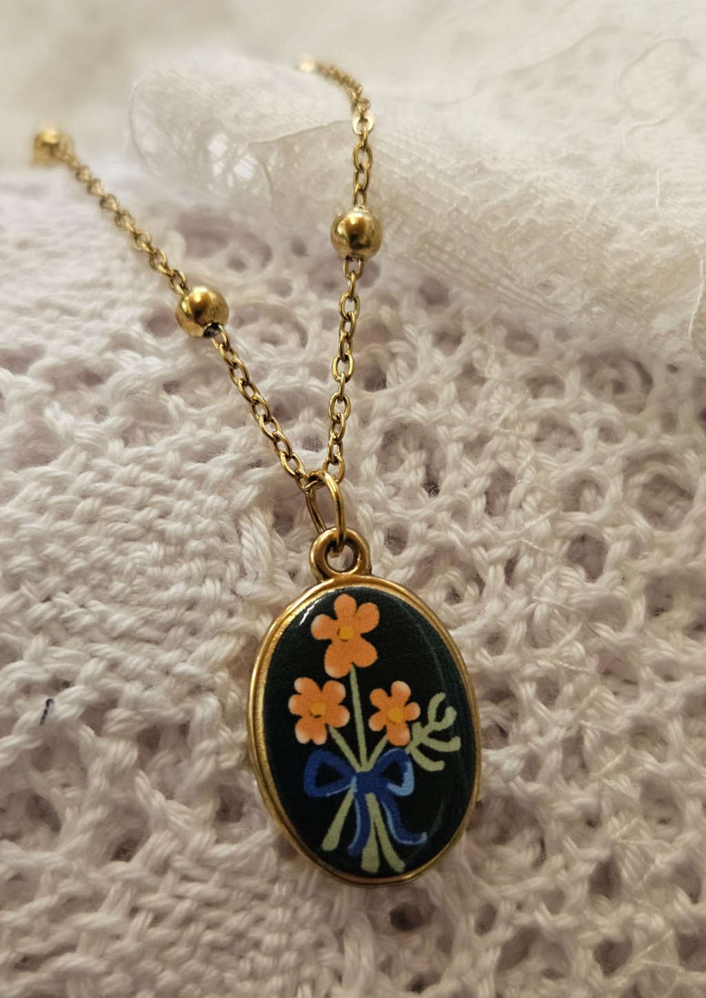 Schwarzer Blumenstrauss Anhänger 