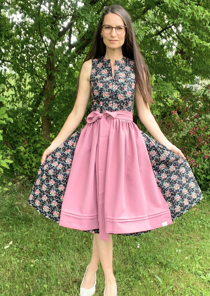 hochgeschlossenes Dirndl in schwarz mit Blumendruck