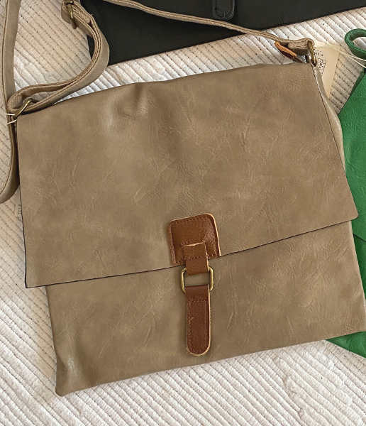 Tasche in taupe mit Schnalle herzblut Shop