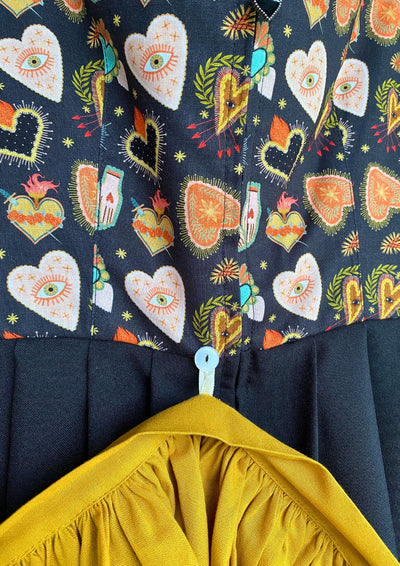 Tatto Dirndl gelbe Schürze Halterung