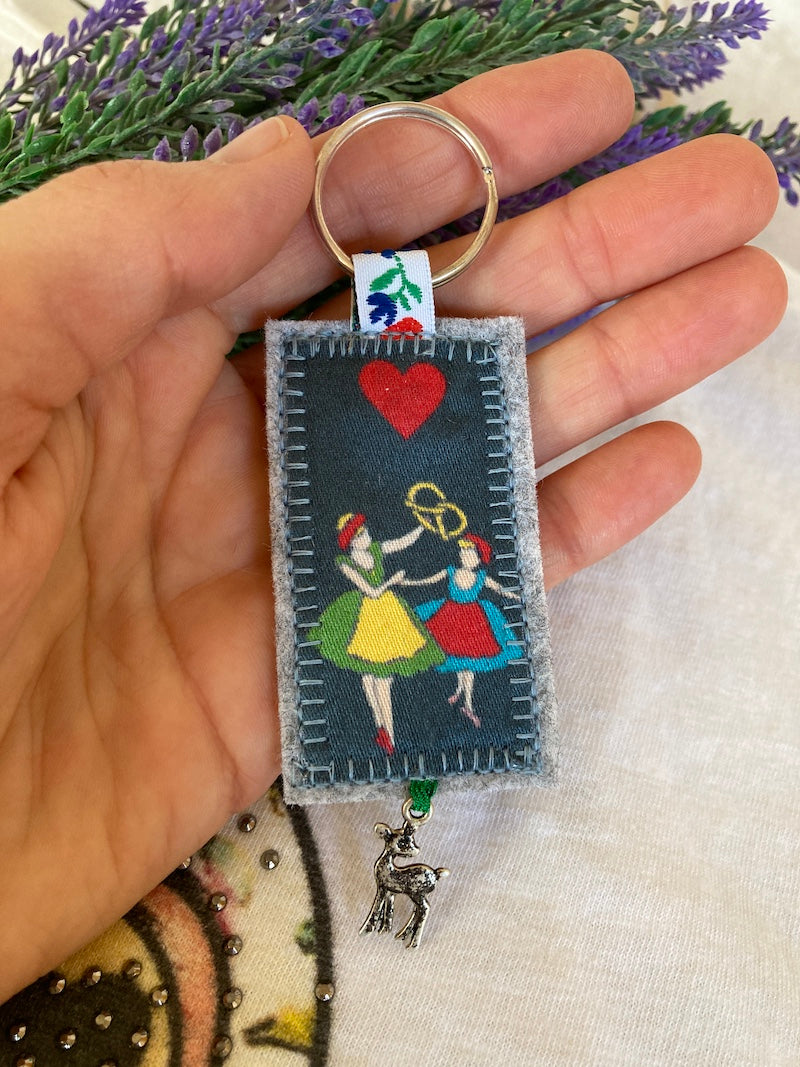 Schlüsselanhänger mit Rehe und Herz von mein herzblut Dein Shop für Besondere Dinge