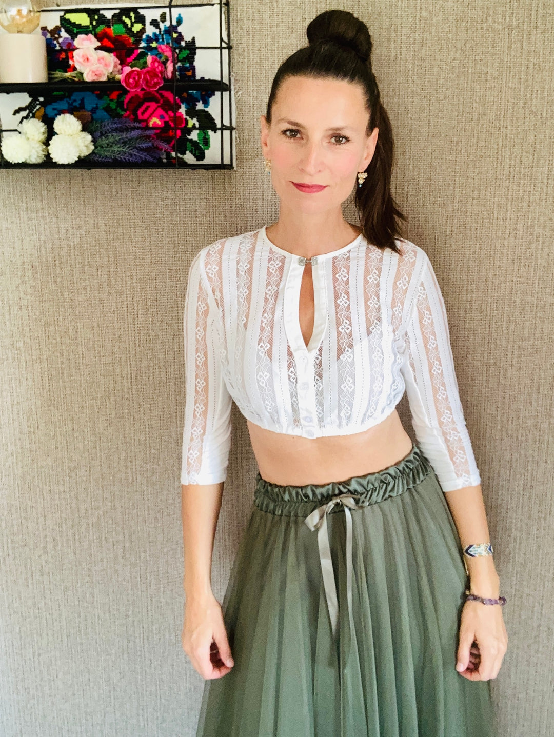 Dirndl blouse with clasp