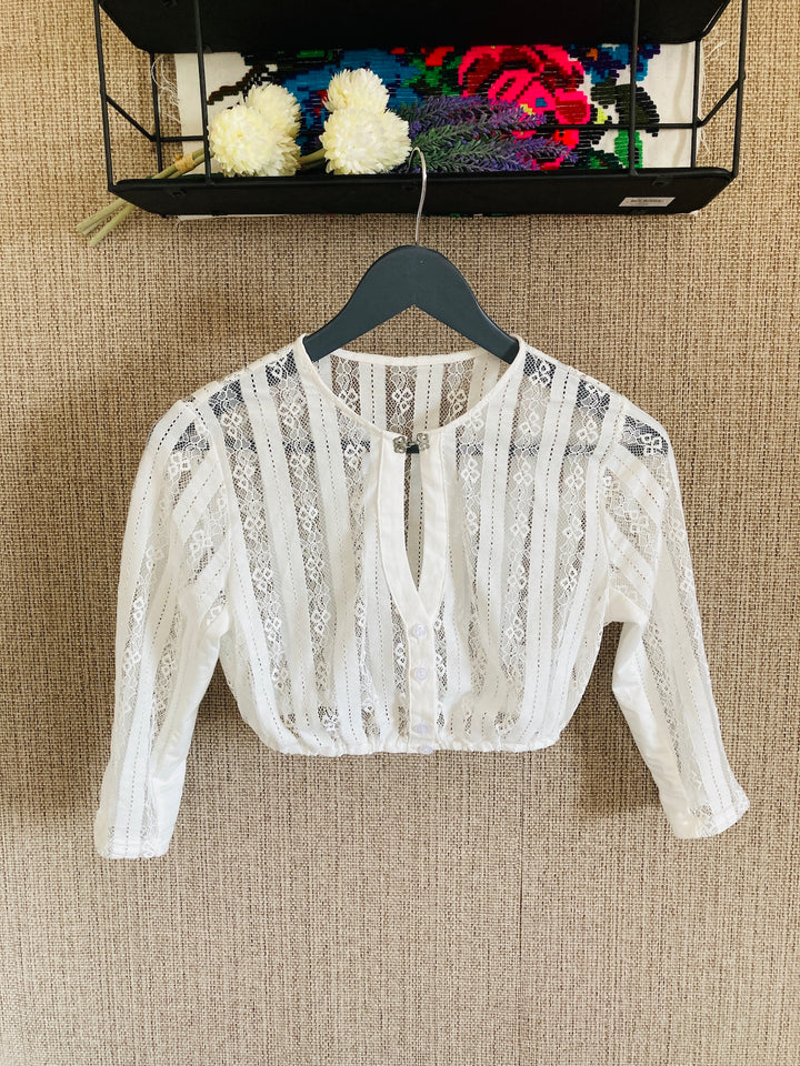 Dirndl blouse with clasp