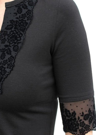 Elegant shirt lace